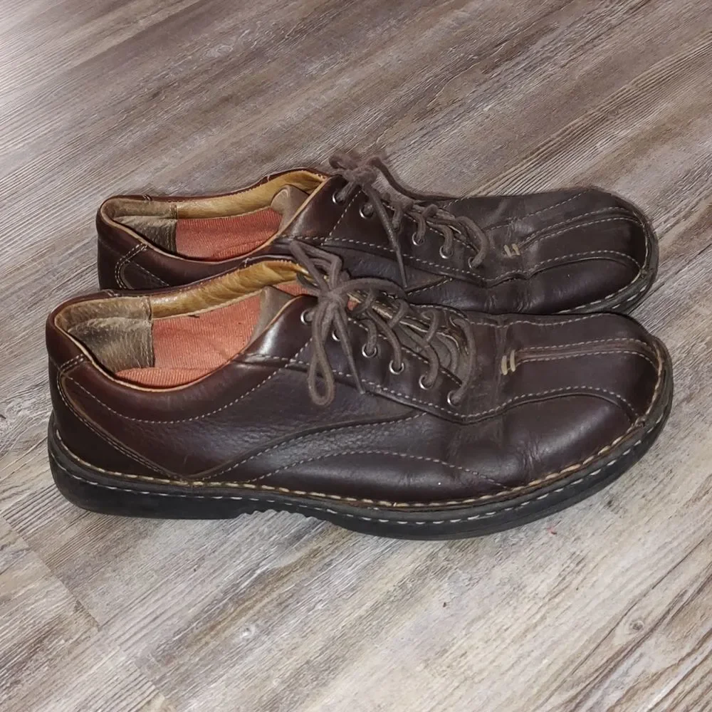 Clarks  brown loafers Sz 10.5